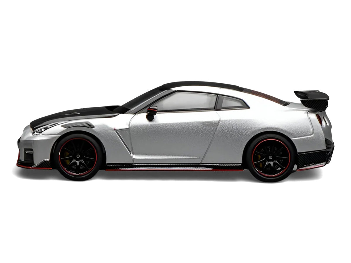 2022 Nissan GT-R Nismo (R35) RHD (Right Hand Drive) Ultimate Metal Silver Metallic with Carbon Hood and Top "Senior 64" Series 1/64 Diecast Model Car