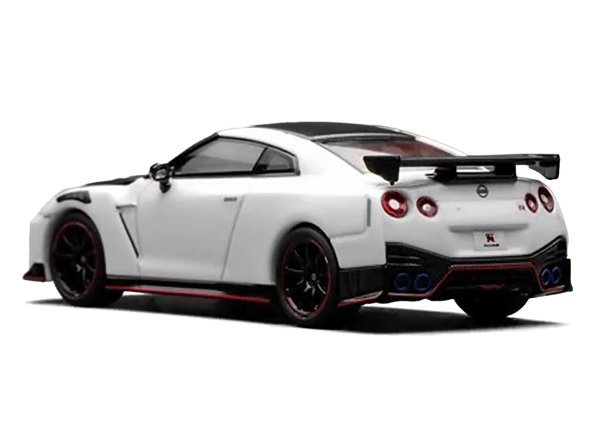 2022 Nissan GT-R Nismo (R35) RHD (Right Hand Drive) Brilliant White Pearl with Carbon Hood and Top "Senior 64" Series 1/64 Diecast Model Car