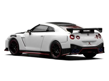 2022 Nissan GT-R Nismo (R35) RHD (Right Hand Drive) Brilliant White Pearl with Carbon Hood and Top "Senior 64" Series 1/64 Diecast Model Car