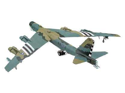 Model Kit Boeing B-52 Stratofortress Bomber Aircraft "United States Air Force" (Challenging Difficulty) Steel Model
