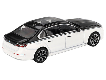 BMW i7 xDrive60 Dravit Alpine White and Black Sapphire Limited Edition 1/64 Diecast Model Car