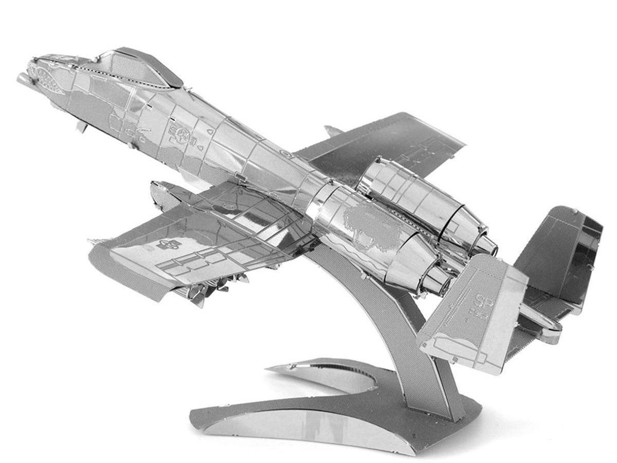 Model Kit Fairchild Republic A-10 Thunderbolt II "Warthog" Attack Aircraft (Moderate Difficulty) Steel Model