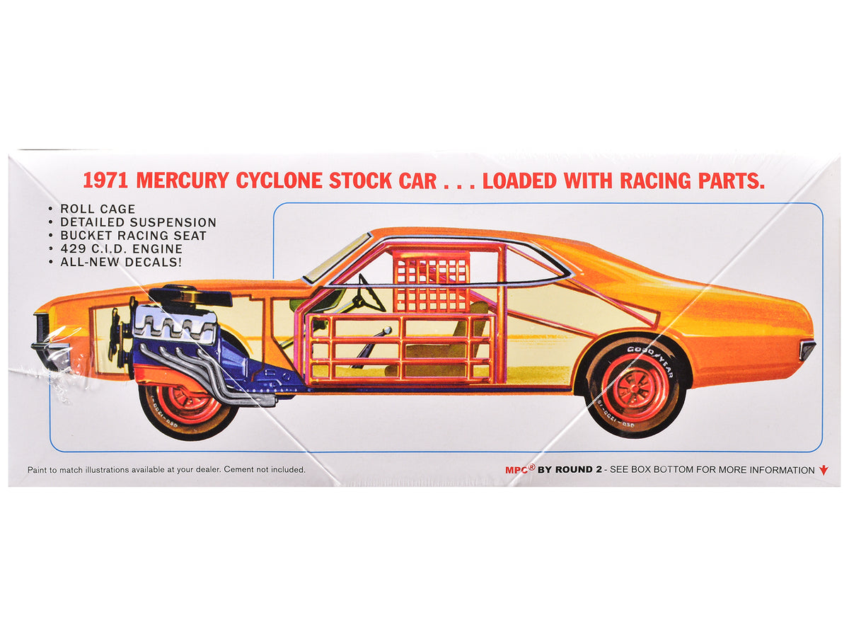Skill 2 Model Kit 1971 Mercury Cyclone Stock Car 1/25 Scale Model