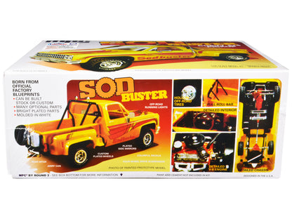 Skill 2 Model Kit 1981 Chevrolet 4x4 Stepside Pickup Truck "Sod Buster" 1/25 Scale Model