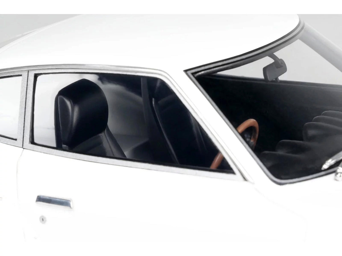 2015 Nissan PANDEM Fairlady Z RHD (Right Hand Drive) White Limited Edition to 2000 pieces Worldwide 1/18 Model Car