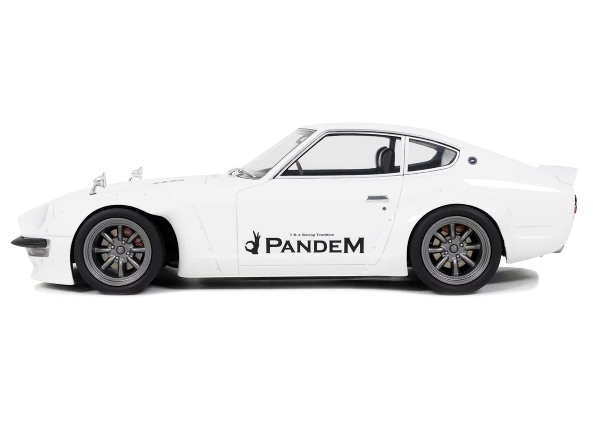 2015 Nissan PANDEM Fairlady Z RHD (Right Hand Drive) White Limited Edition to 2000 pieces Worldwide 1/18 Model Car
