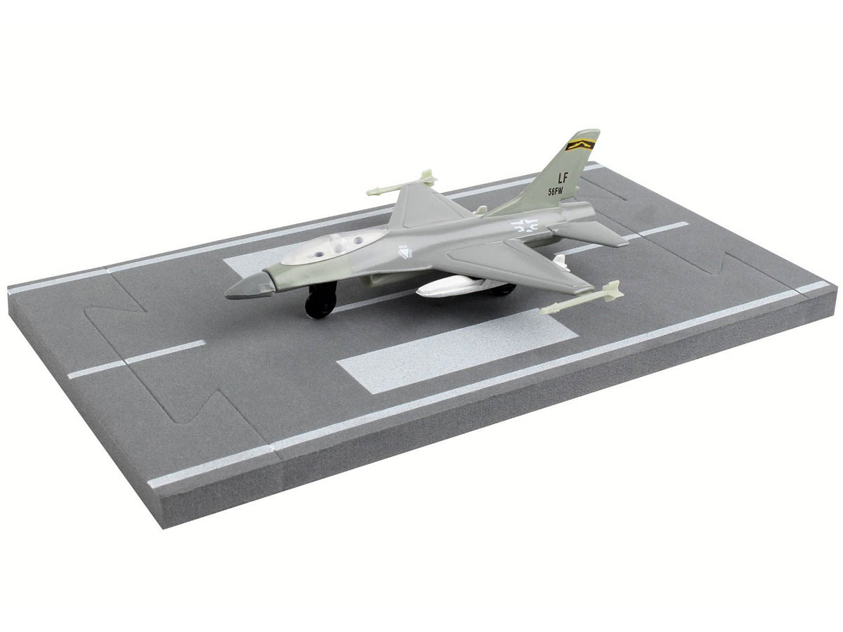 General Dynamics F-16 Fighting Falcon Fighter Aircraft Gray "United States Air Force" with Runway Section Diecast Model Airplane