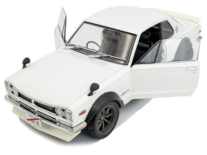 1970 Nissan Skyline (C10) Hakosuka RHD (Right Hand Drive) White 1/18 Diecast Model Car