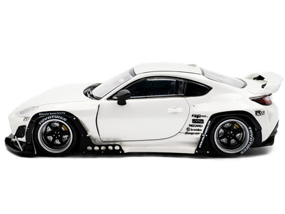 2022 Toyota Pandem GR86 White Metallic 1/43 Diecast Model Car