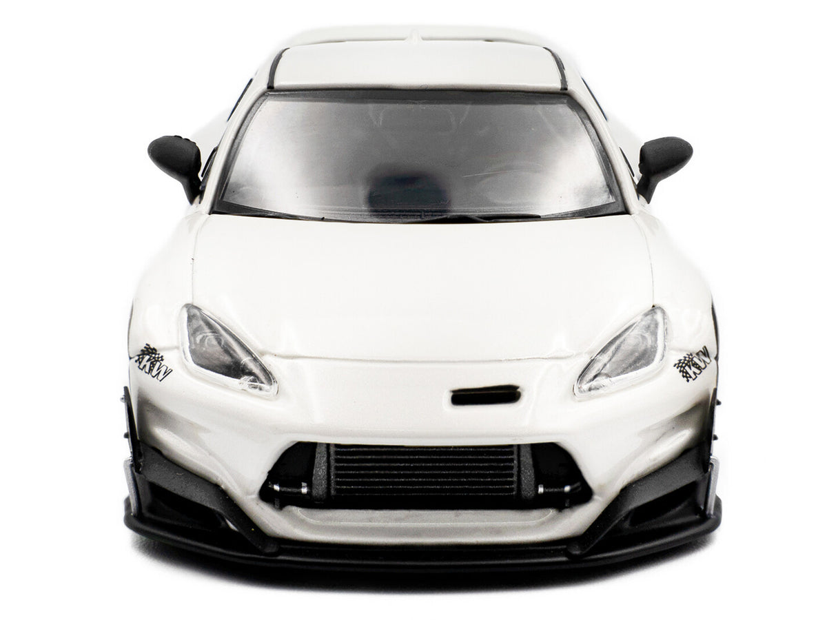 2022 Toyota Pandem GR86 White Metallic 1/43 Diecast Model Car