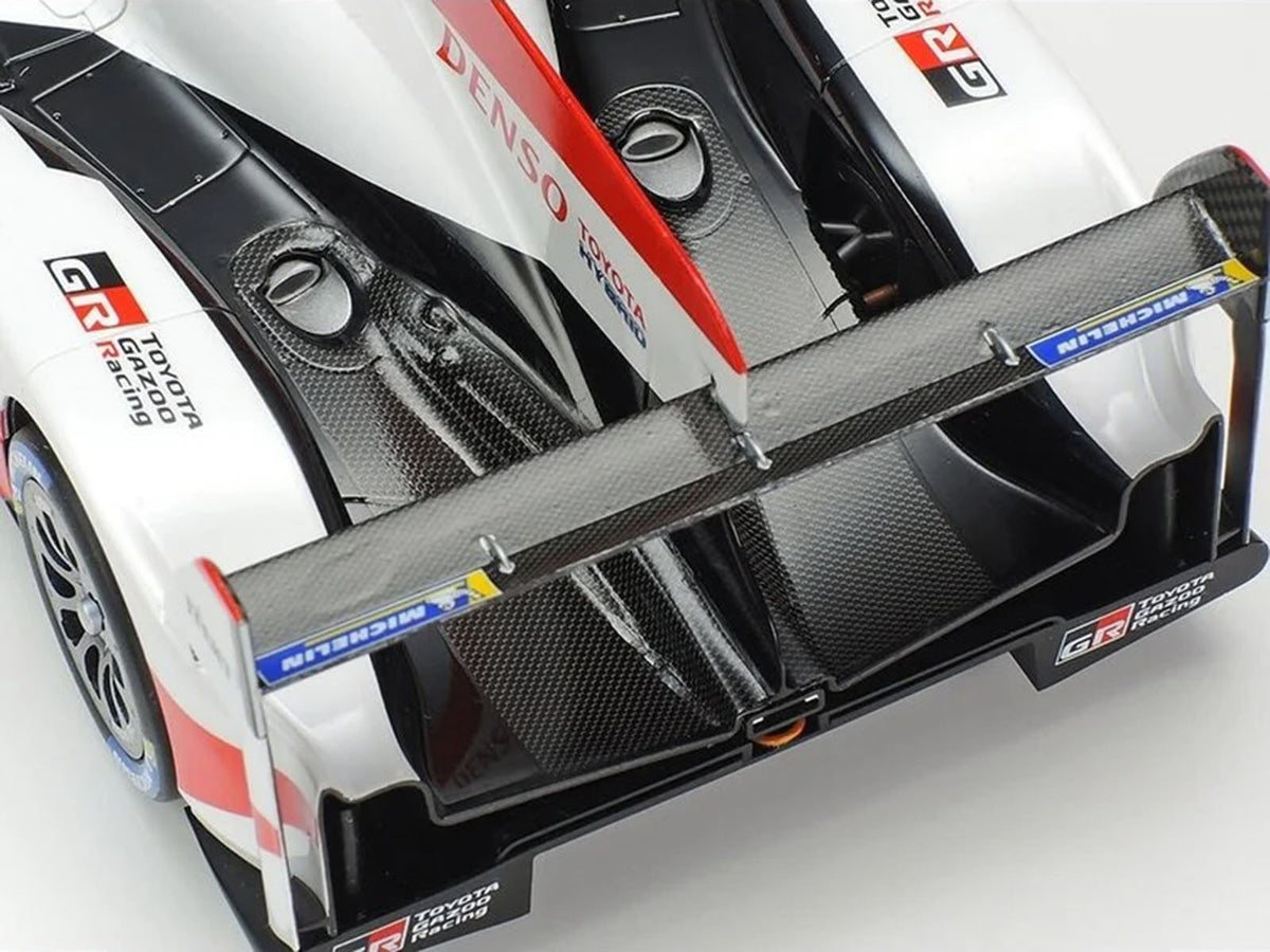 Model Kit Toyota Gazoo Racing TS050 Hybrid 1/24 Scale Model