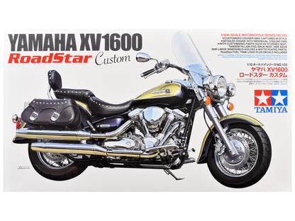 Model Kit Yamaha XV1600 RoadStar Custom Motorcycle 1/12 Scale Model