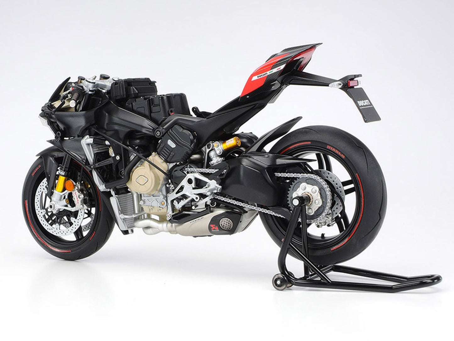 Model Kit Ducati Superleggera V4 Motorcycle 1/12 Scale Model