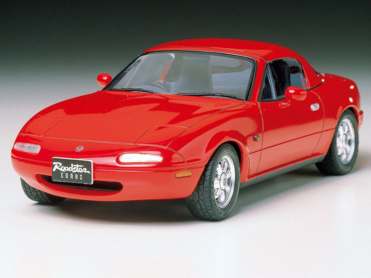 Model Kit Mazda Eunos Roadster 1/24 Scale Model
