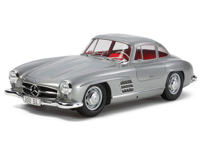 Model Kit Mercedes-Benz 300SL Gullwing 1/24 Scale Model