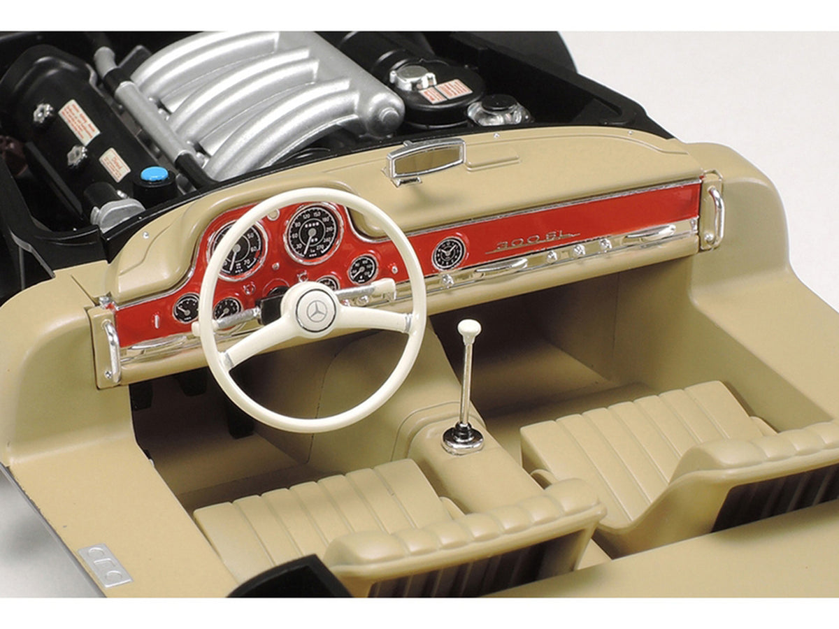 Model Kit Mercedes-Benz 300SL Gullwing 1/24 Scale Model