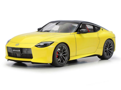 Model Kit Nissan Fairlady Z (RZ34) 1/24 Scale Model