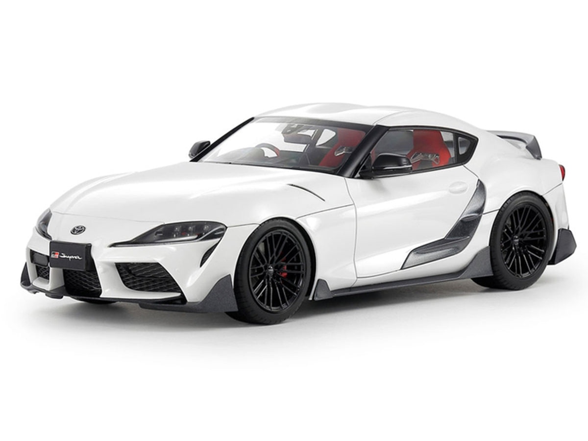 Model Kit Toyota GR Supra Custom 1/24 Scale Model