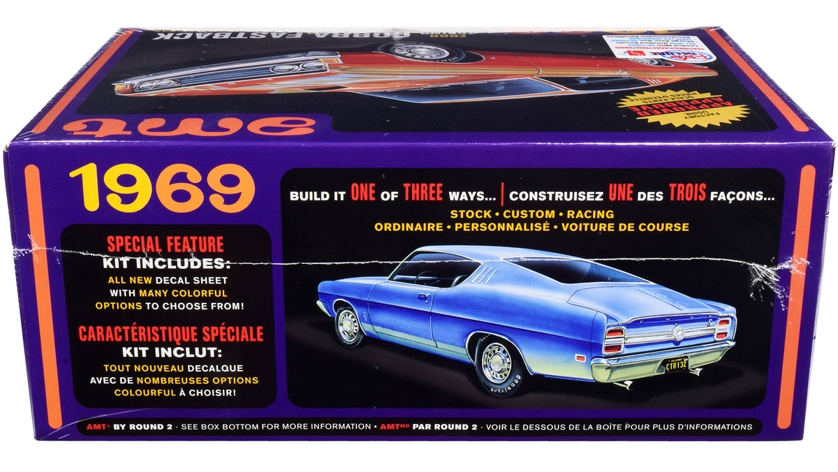 Skill 2 Model Kit 1969 Ford Torino Cobra Fastback 3-in-1 Kit 1/25 Scale Model