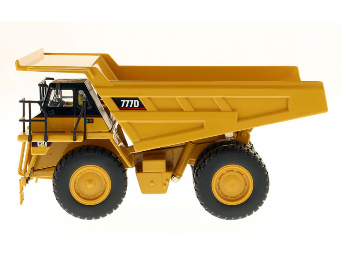 CAT Caterpillar 777D Off Highway Dump Truck with Operator "Core Classics Series" 1/50 Diecast Model