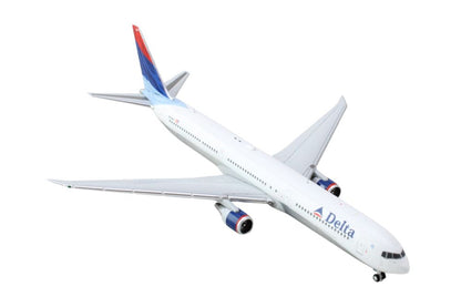 Boeing 767-400ER Commercial Aircraft "Delta Air Lines" (N829MH) White with Red and Blue Tail 1/400 Diecast Model Airplane