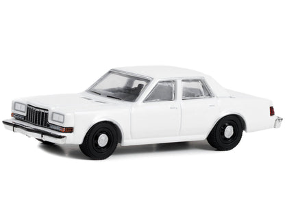 1980-1989 Dodge Diplomat Police Unmarked White "Hot Pursuit" "Hobby Exclusive" Series 1/64 Diecast Model Car