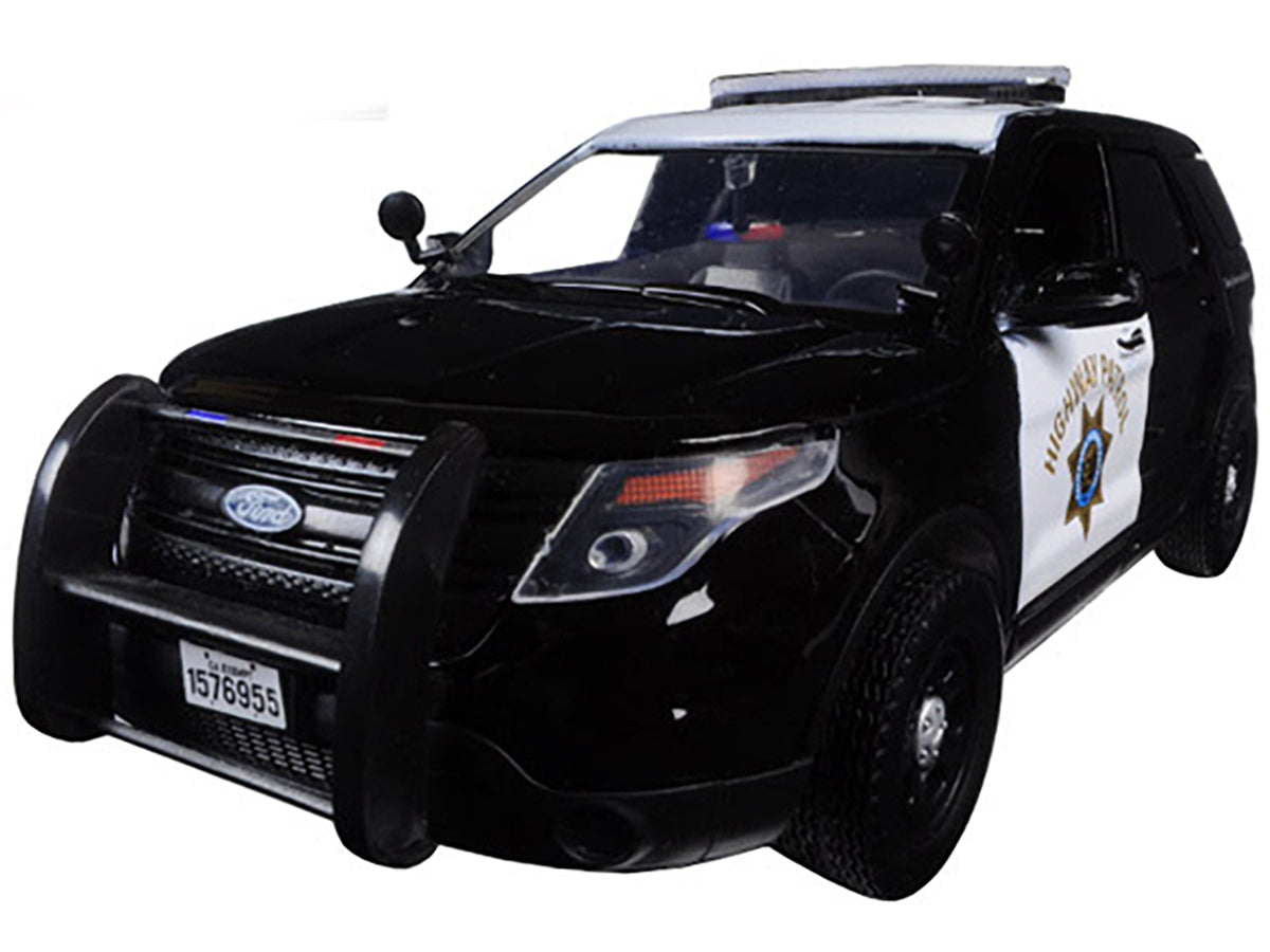 2015 Ford Interceptor Police Utility "California Highway Patrol" (CHP) Black and White 1/24 Diecast Model Car